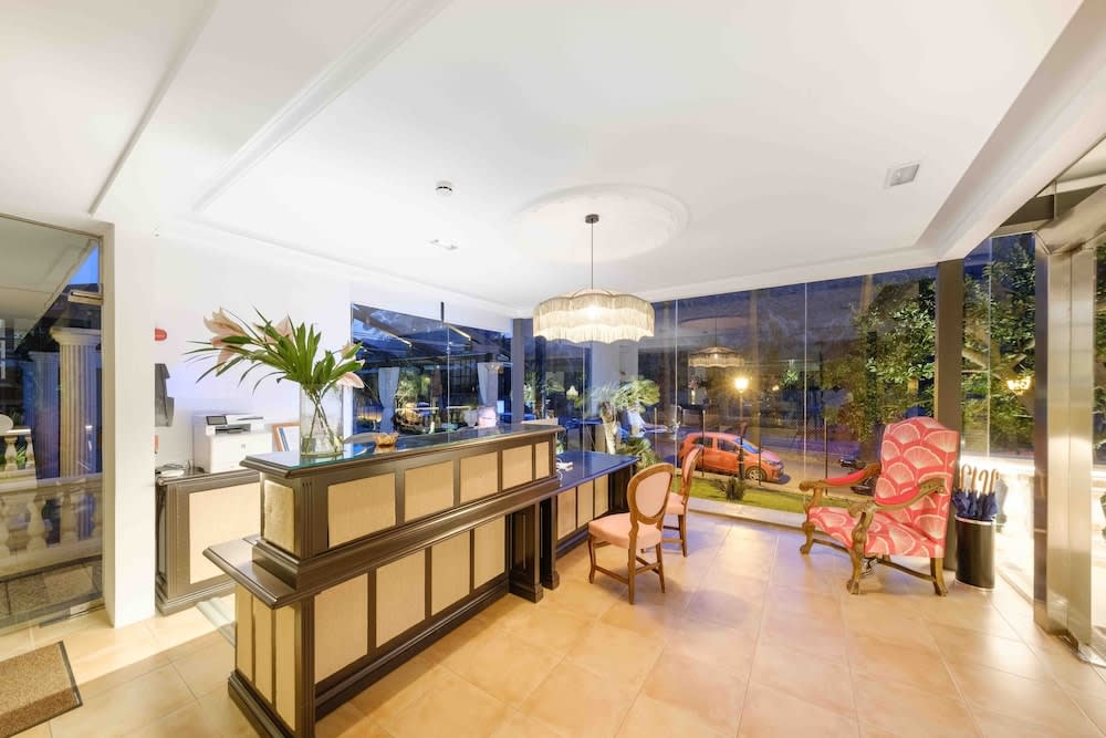 La Moraleja The Quiet Hotel - Adults Only 3