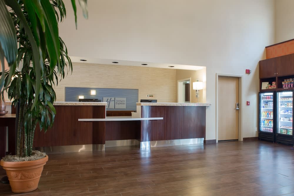 Holiday Inn Express Hotel & Suites San Jose-Morgan Hill by IHG 2