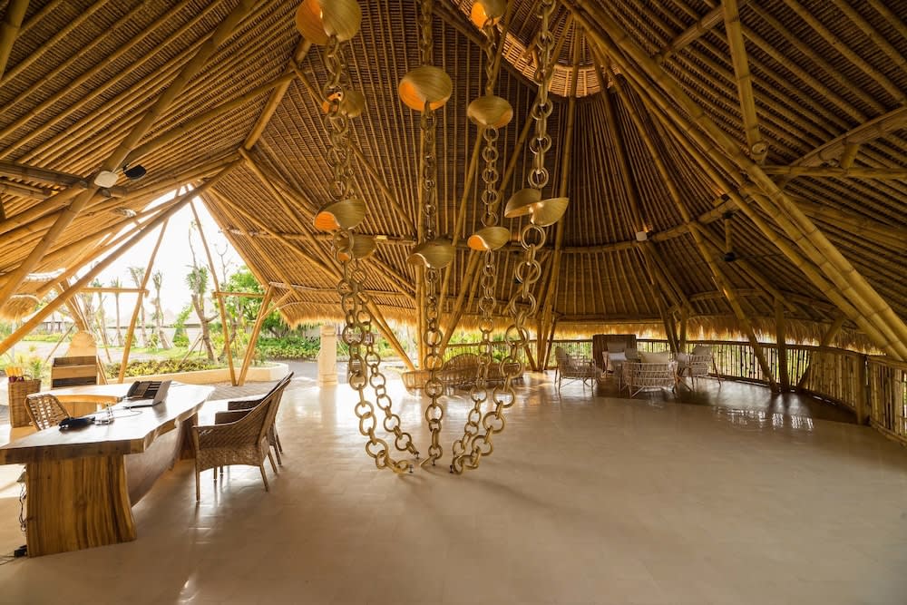Menjangan Dynasty Resort 2