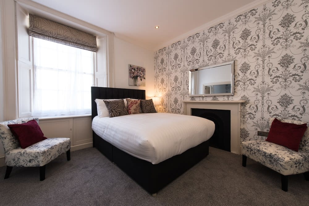 Royal Princes Suites 5