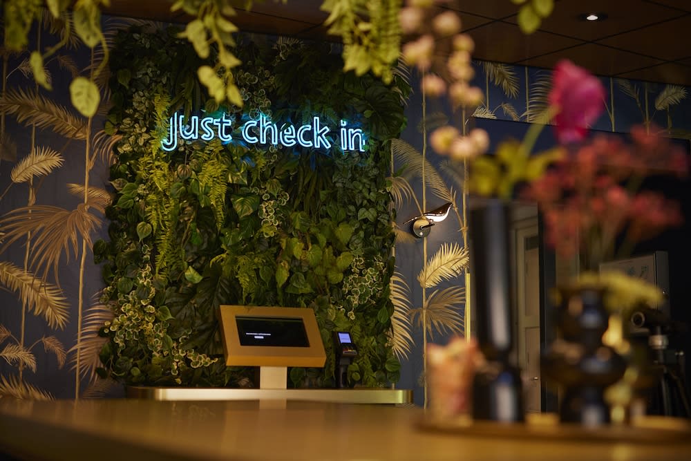 Auberge Du Bonheur 5