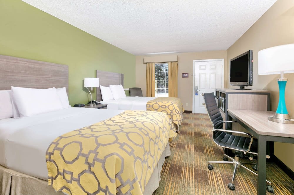Baymont by Wyndham Prattville - Montgomery 1