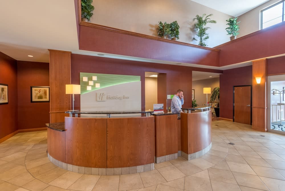 Holiday Inn & Suites GRAND JUNCTION-AIRPORT by IHG 2