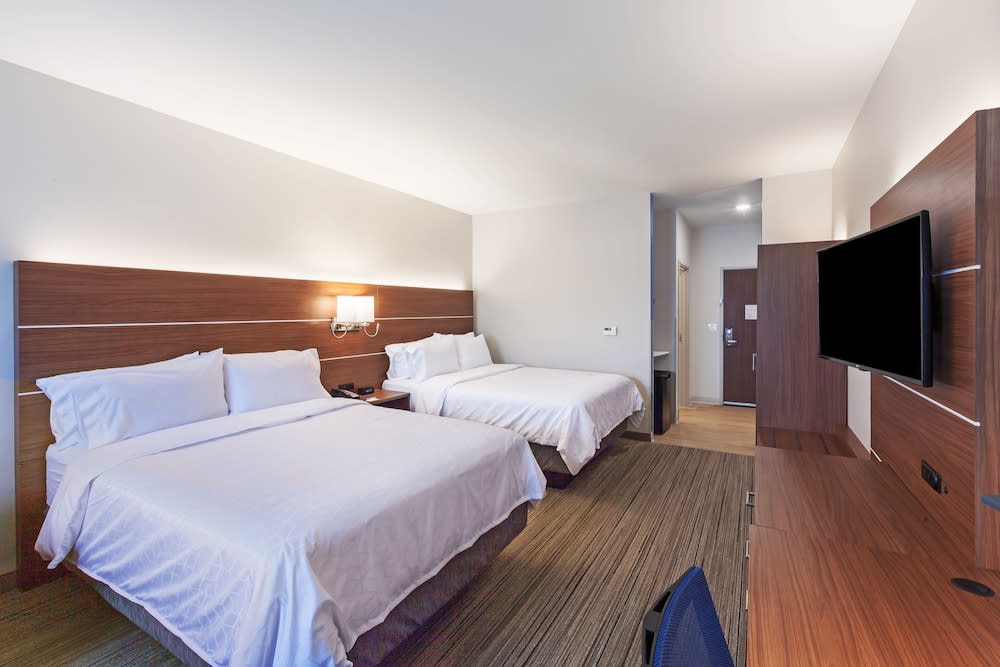 Holiday Inn Express & Suites LENEXA - OVERLAND PARK AREA by IHG 2