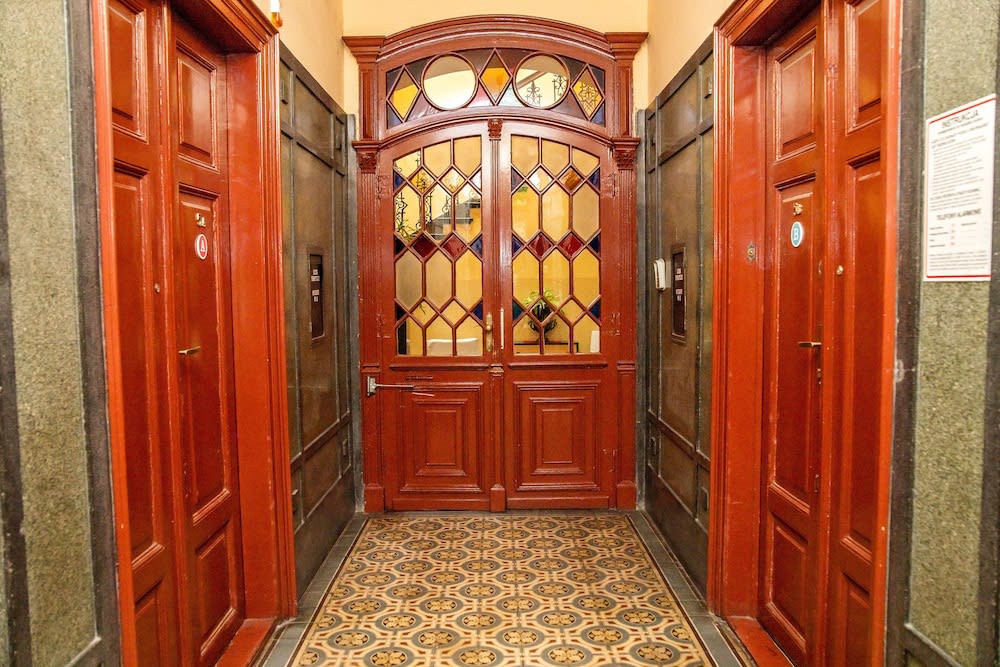 Red Kurka Apartments 2