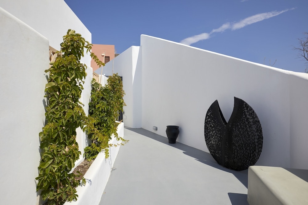 Santorini Princess Spa Hotel 2