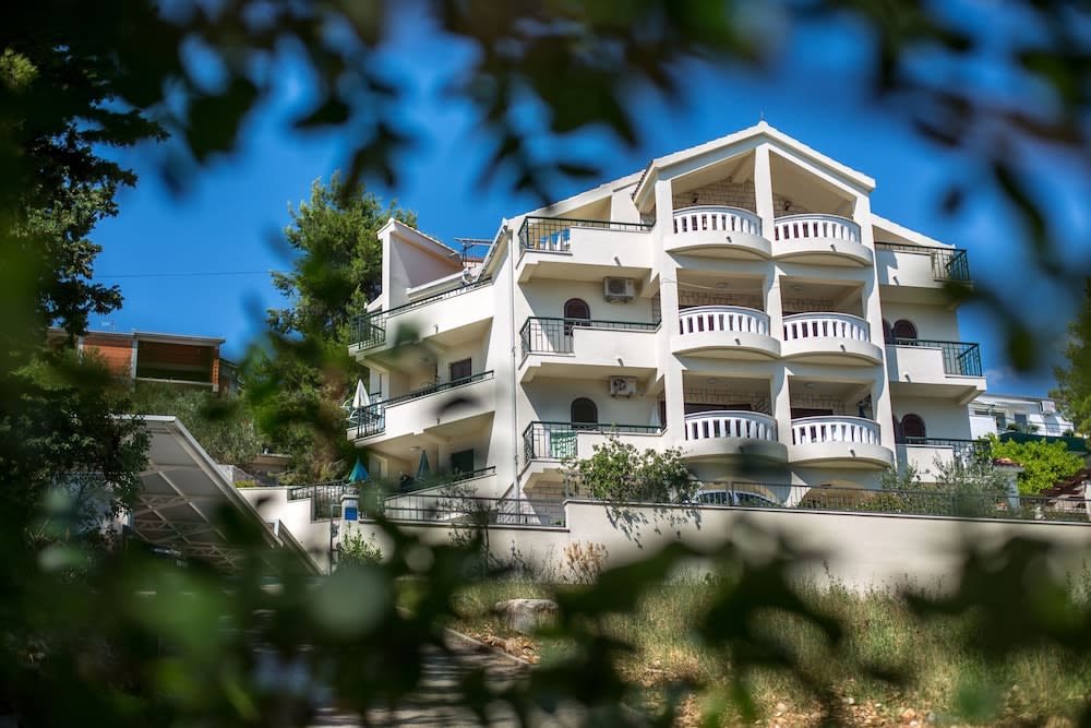 Villa Fani - Apartments in Trogir 2