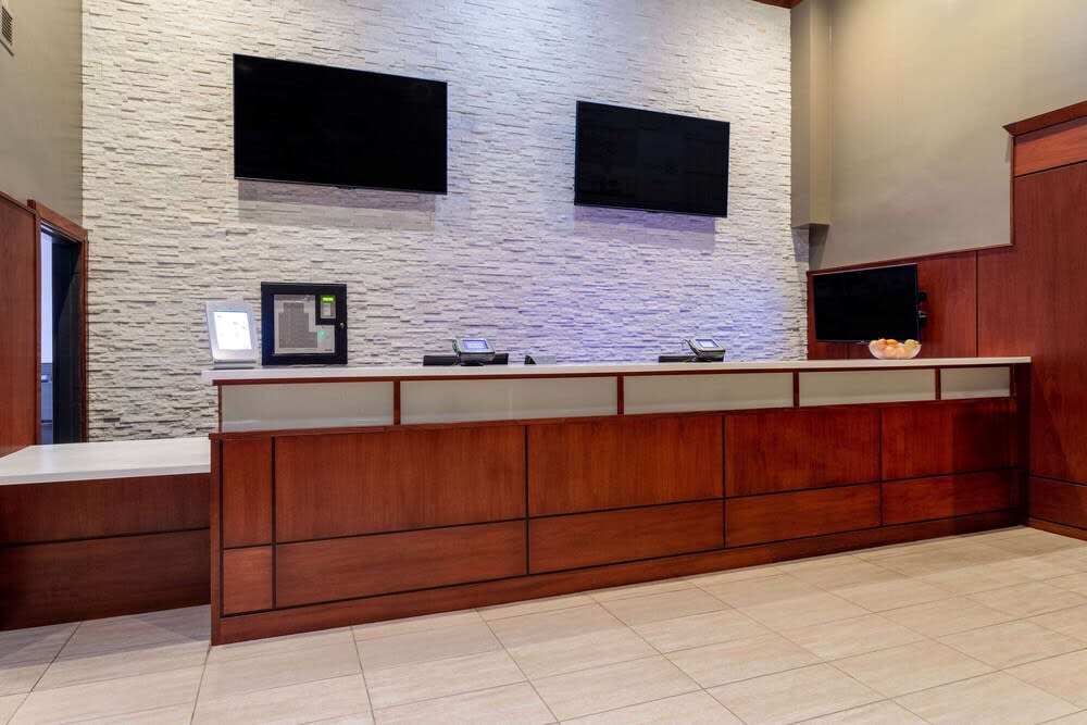 Ramada by Wyndham Northern Grand Hotel & Conference Centre 2