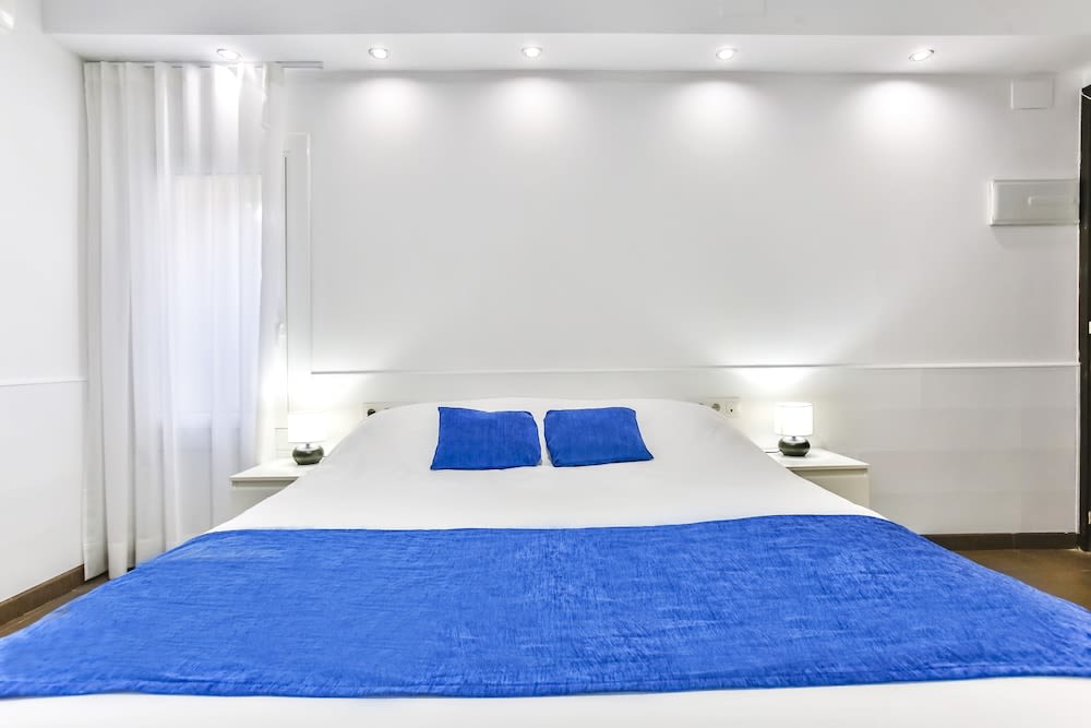 Laramond Barcelona Rooms 1