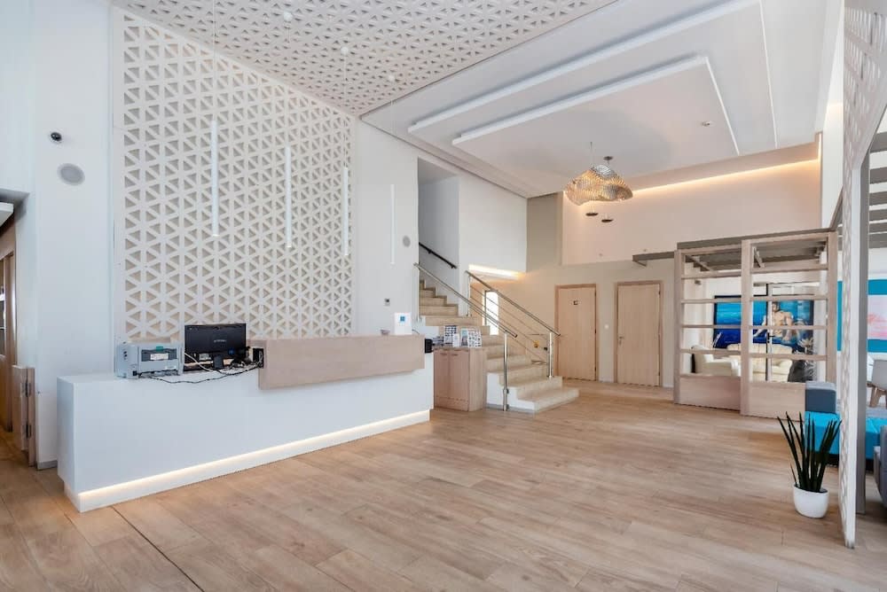 Triton Boutique Hotel 5