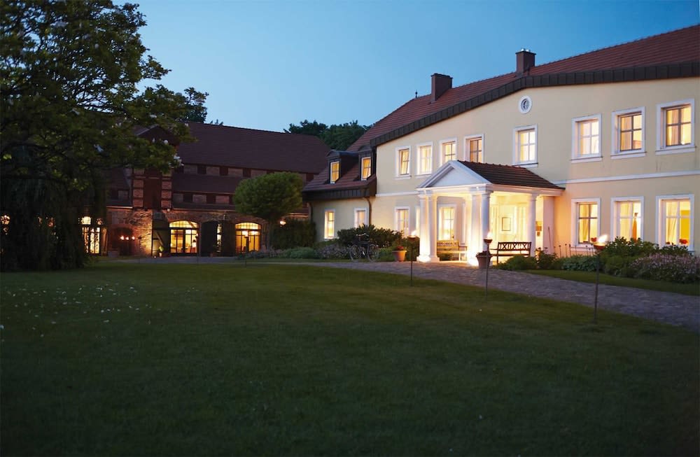 Relais & Châteaux Gutshaus Stolpe 1