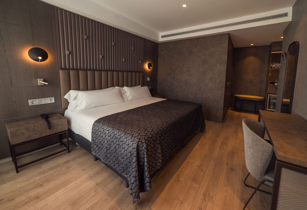 Catalonia Gran Vía Bilbao 3