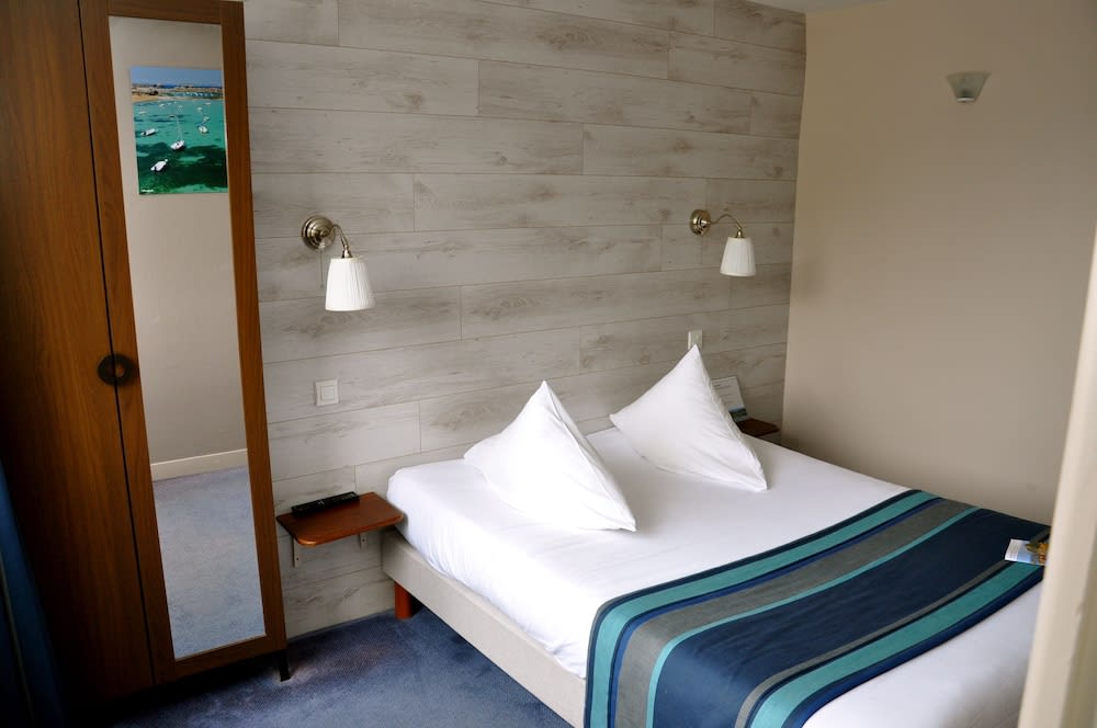 Hôtel des Rochers 3