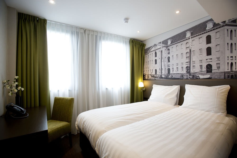 Royal Amsterdam Hotel 4