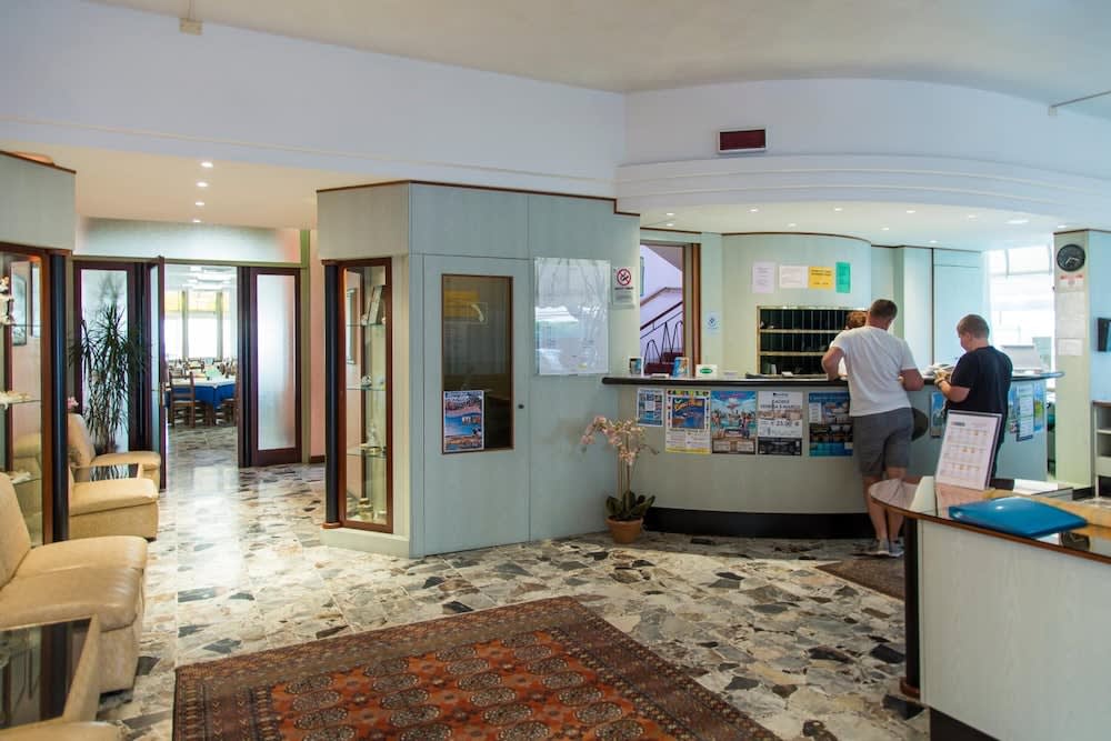 Hotel Touring 2