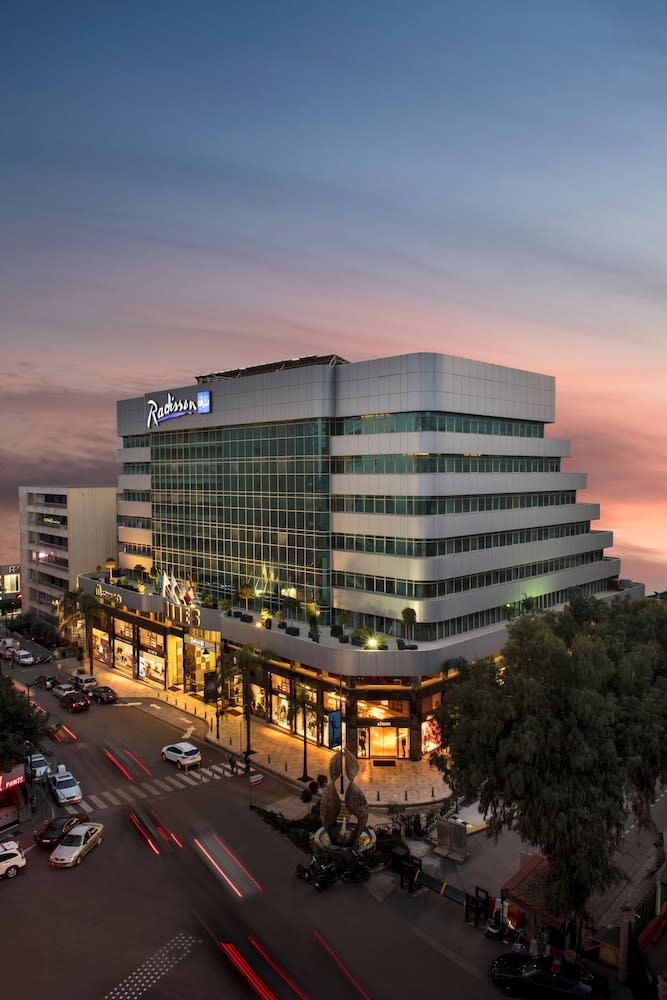 Radisson Blu Hotel, Beirut Verdun 1