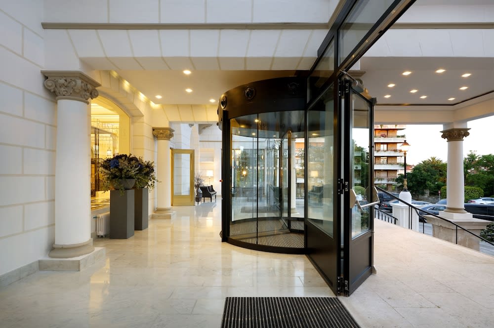 Eurostars Hotel Real 3