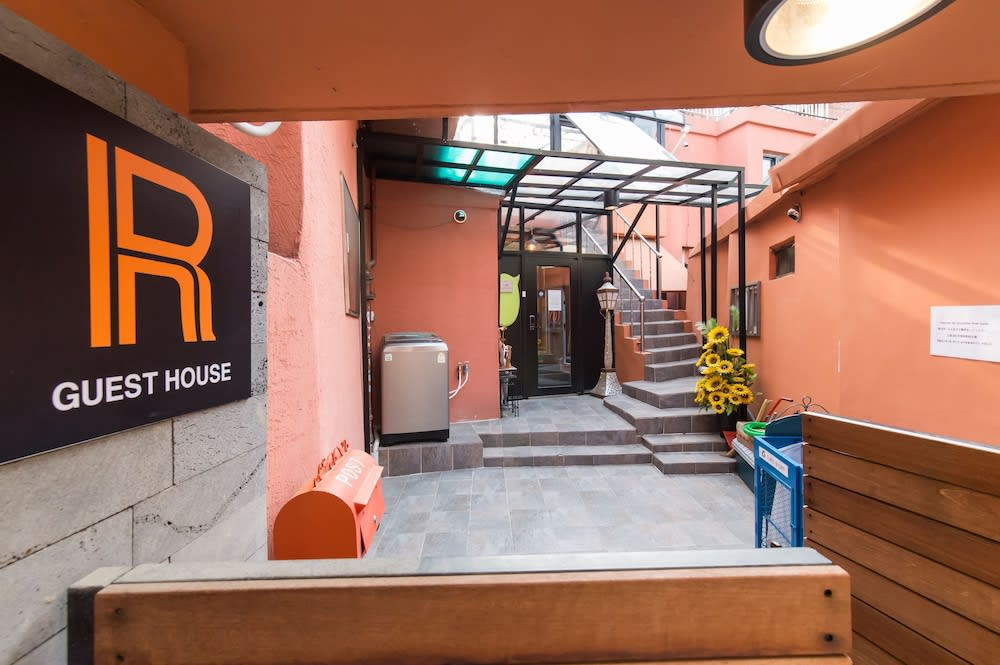 Seoul Station R Guesthouse 1
