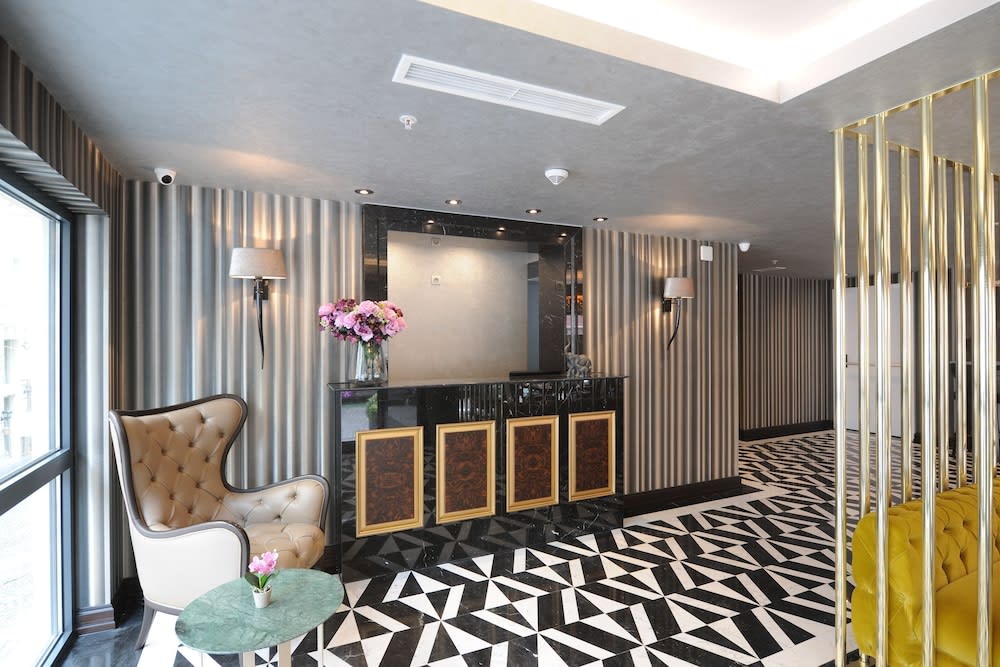 Le Petit Palace Hotel - Special Category 2