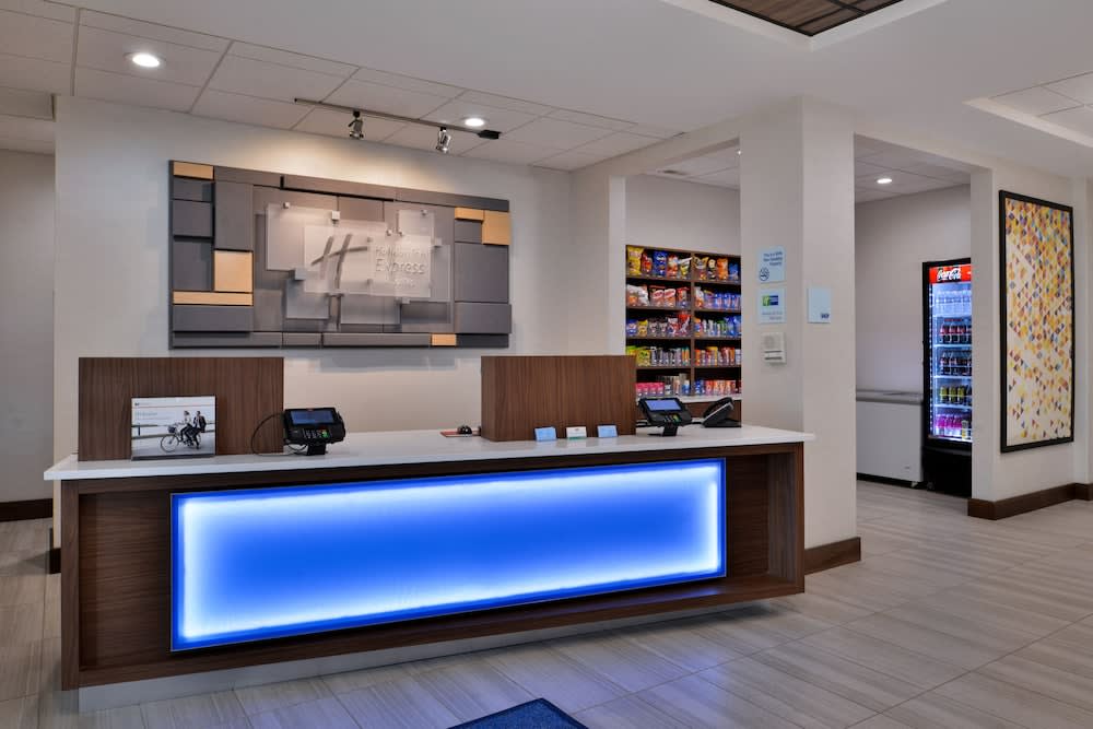 Holiday Inn Express & Suites CINCINNATI - MASON by IHG 2