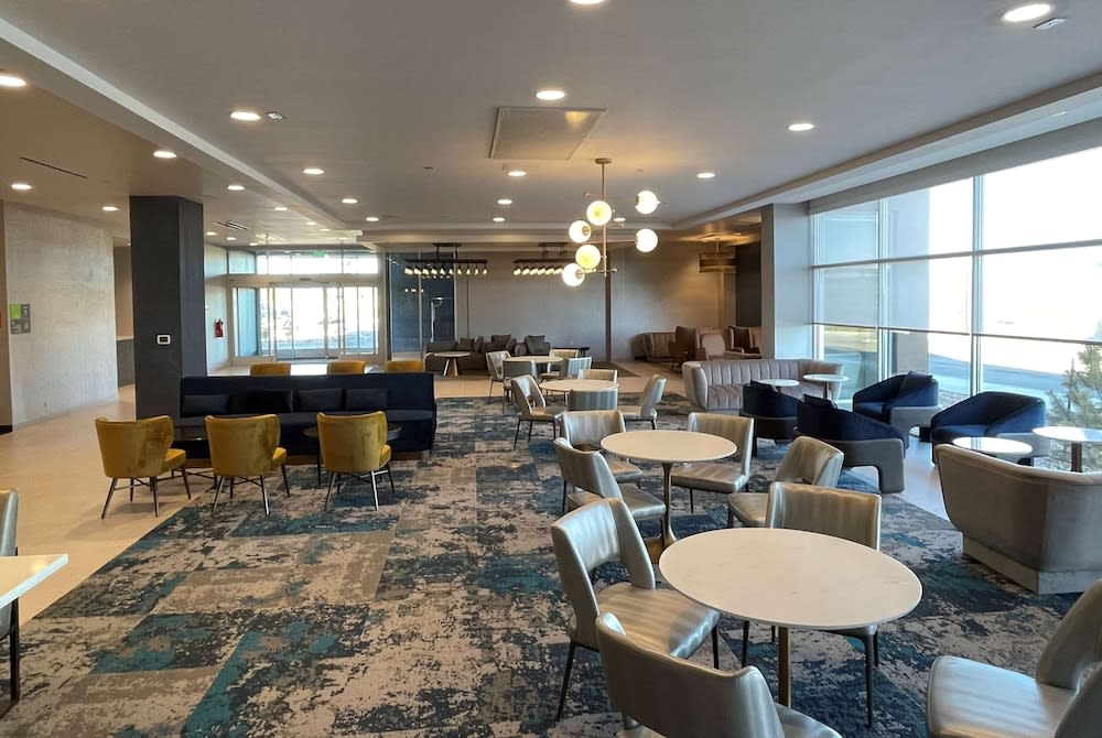 La Quinta Inn & Suites by Wyndham Denver Parker 5