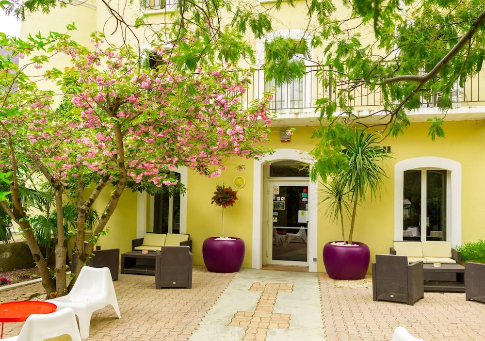 Appart'Hotel Castel Emeraude, Charme et Caractère 2