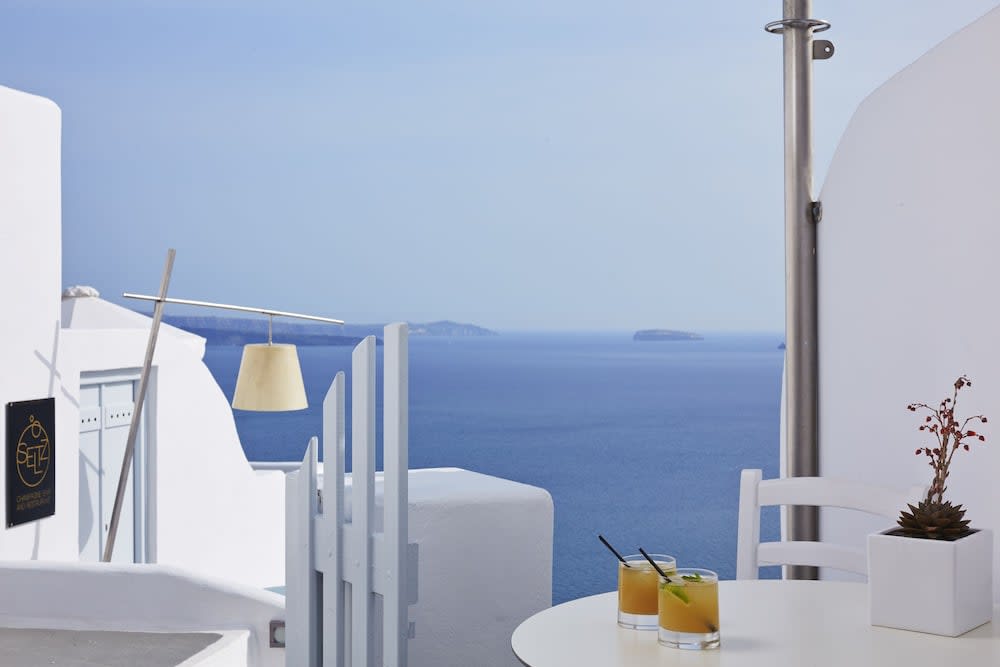 Katikies Santorini - The Leading Hotels Of The World 1