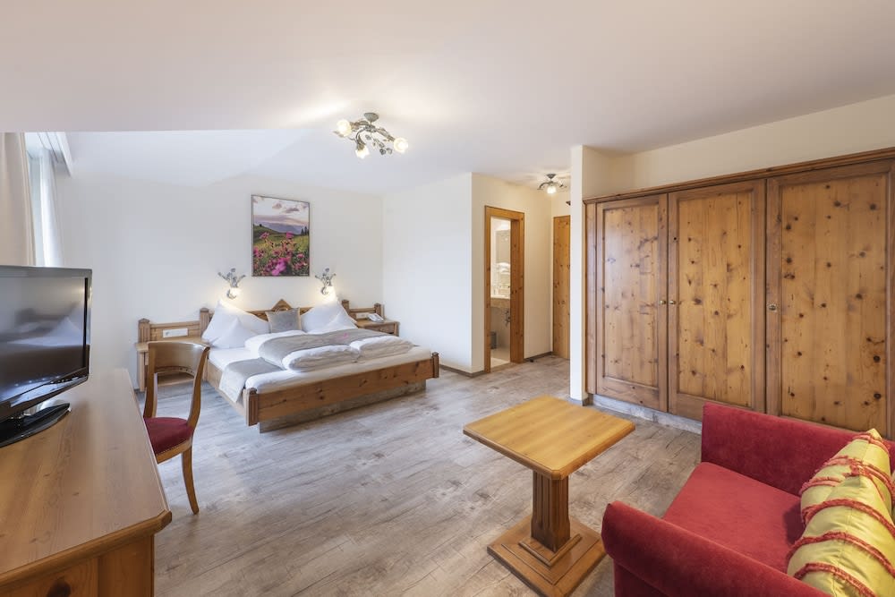 Hotel AlpenSchlössl 5