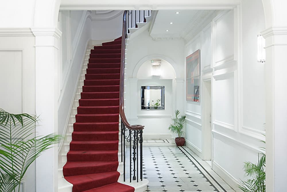 20 Hertford Street 2