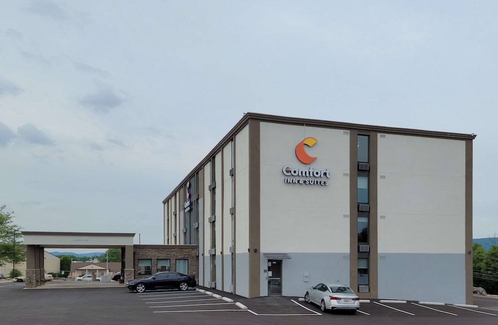 Comfort Inn & Suites Wyomissing-Reading 1