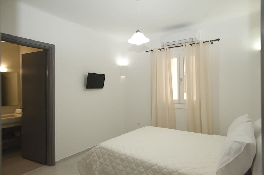 AC Village Christoulis 3