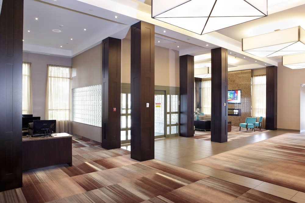 Best Western Plus Lamplighter Inn & Conference Centre 1