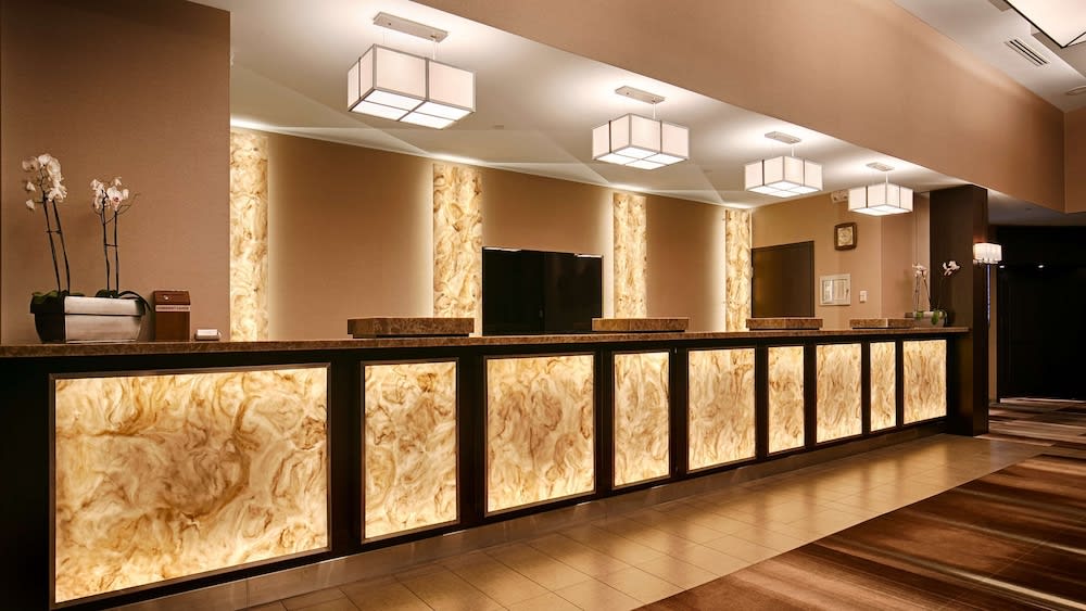 Best Western Plus Lamplighter Inn & Conference Centre 2