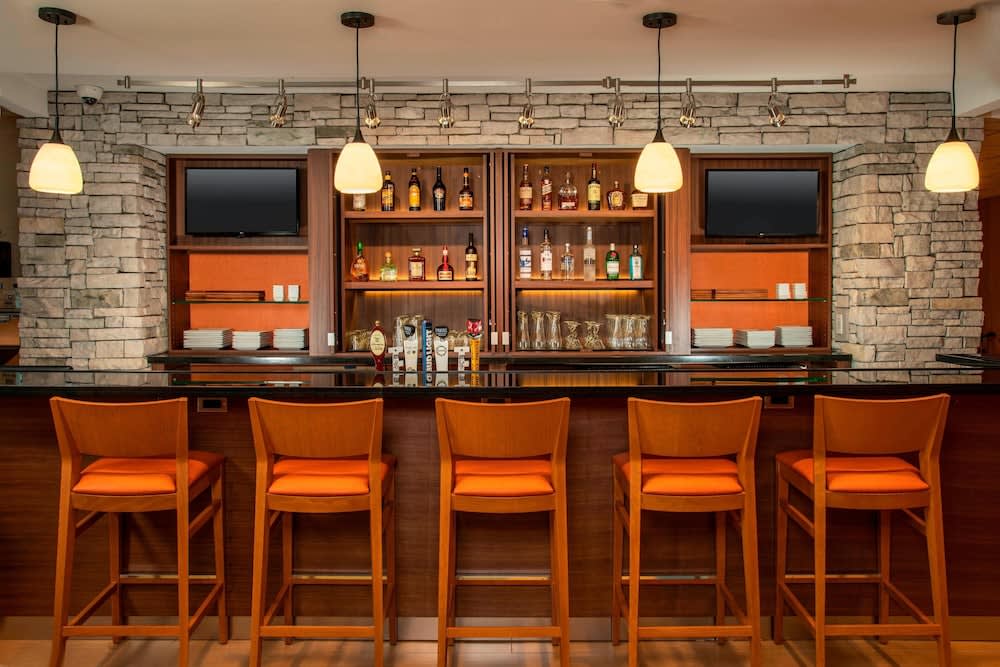 Fairfield Inn & Suites by Marriott Harrisburg International Airport 2