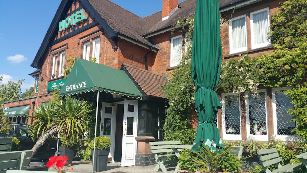 The Carre Arms Hotel 1