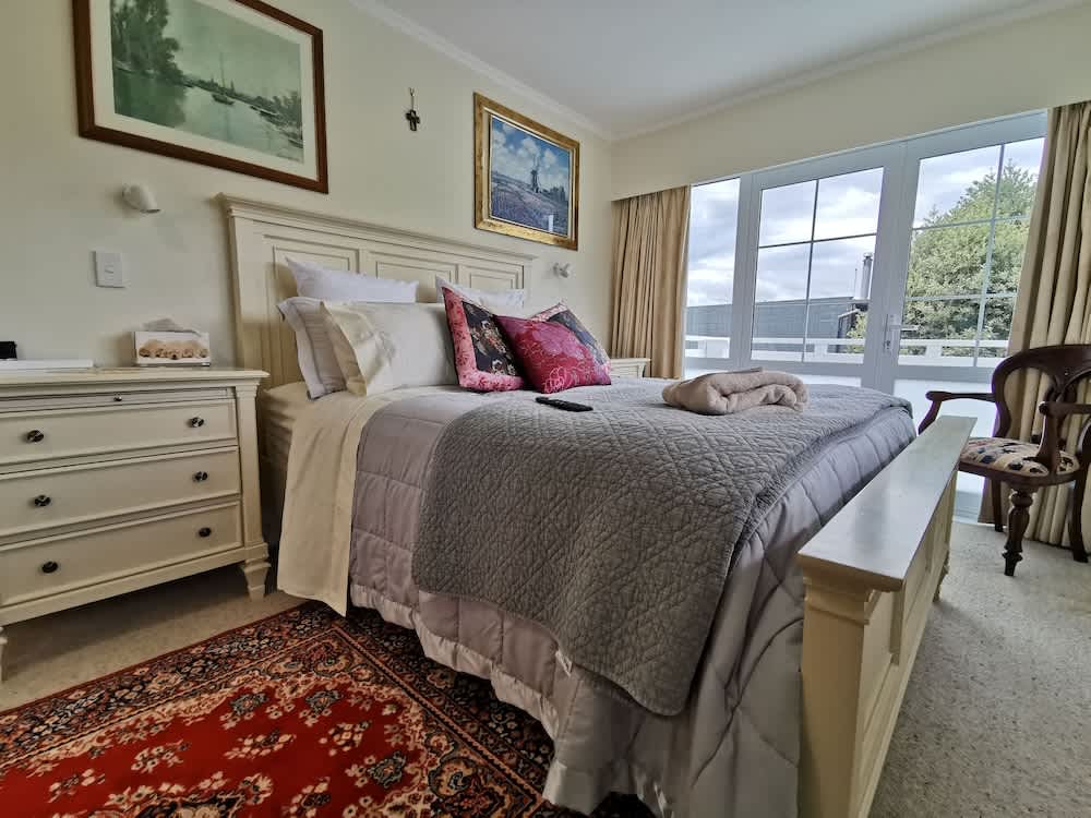 Geyser Lookout BnB 2