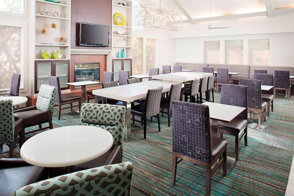 Residence Inn Dallas Park Central 2