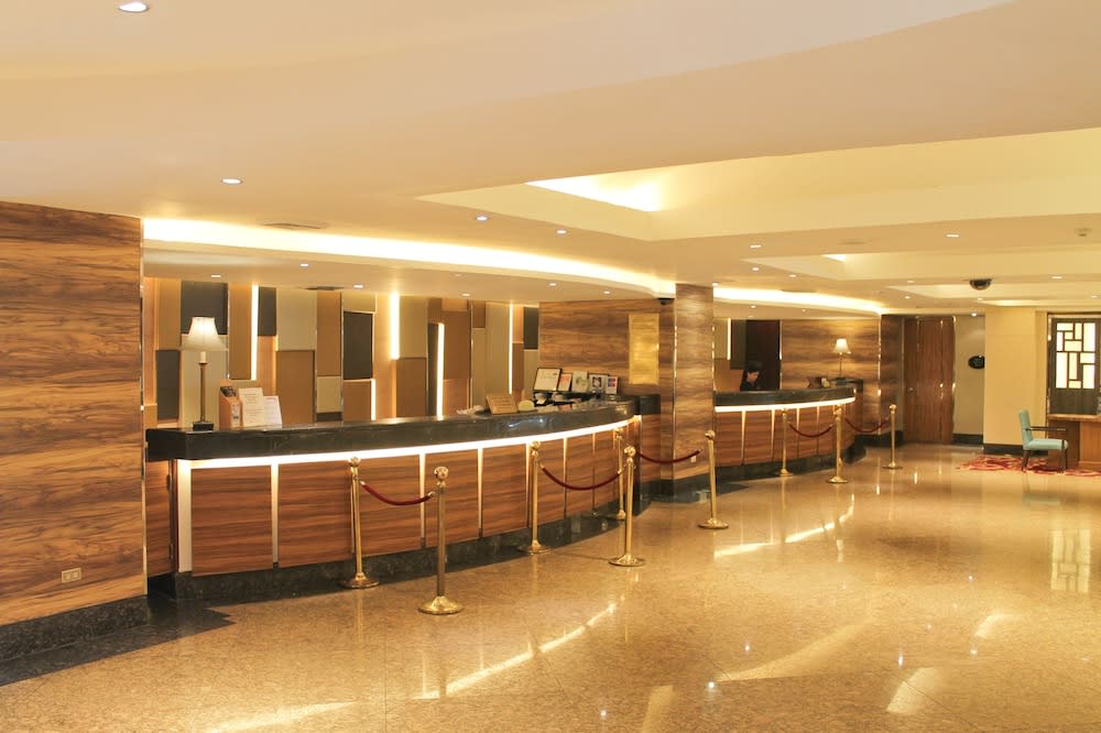 Century Park Hotel 5