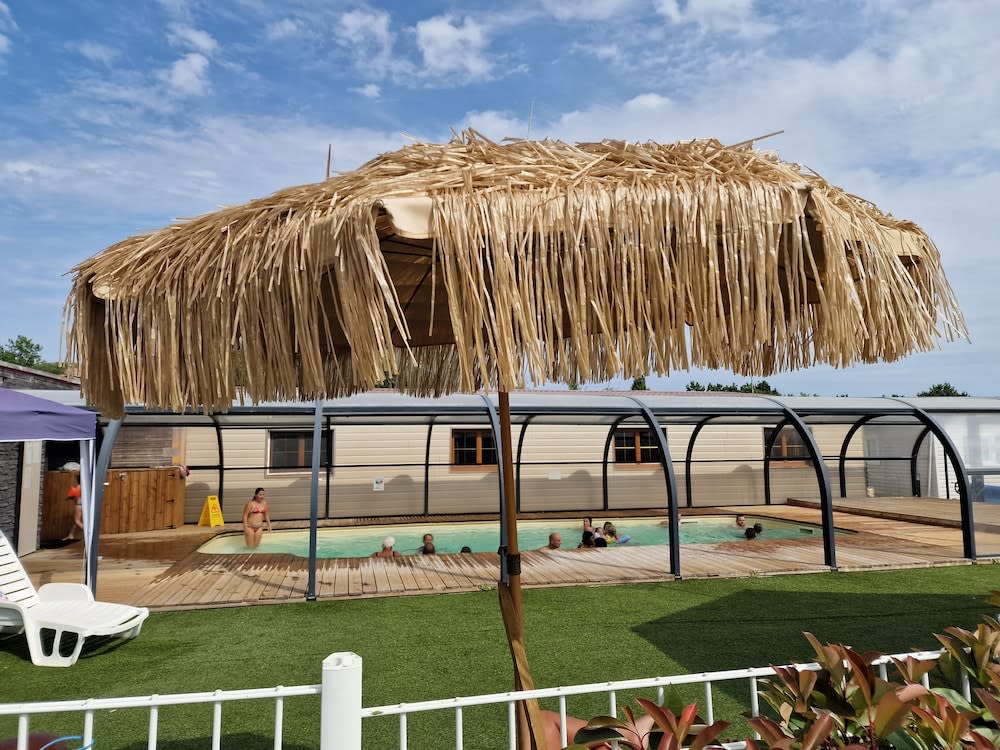 Camping Les P'tites Maisons dans la Prairie 1