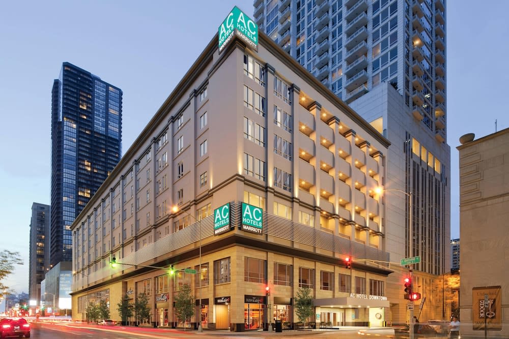 AC Hotel Chicago Downtown 1