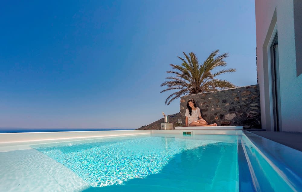 Elysian Santorini Oia Elysian Villa With Private Pool With Sea Sunset View 1