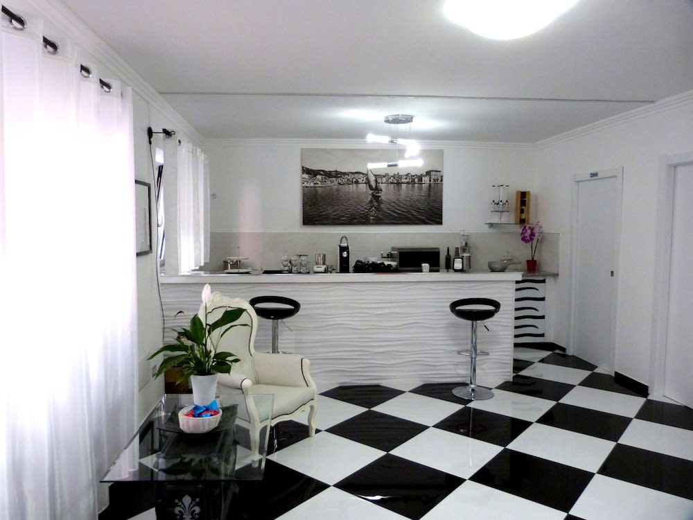 Clelia's Boutique Rooms & Suites 2