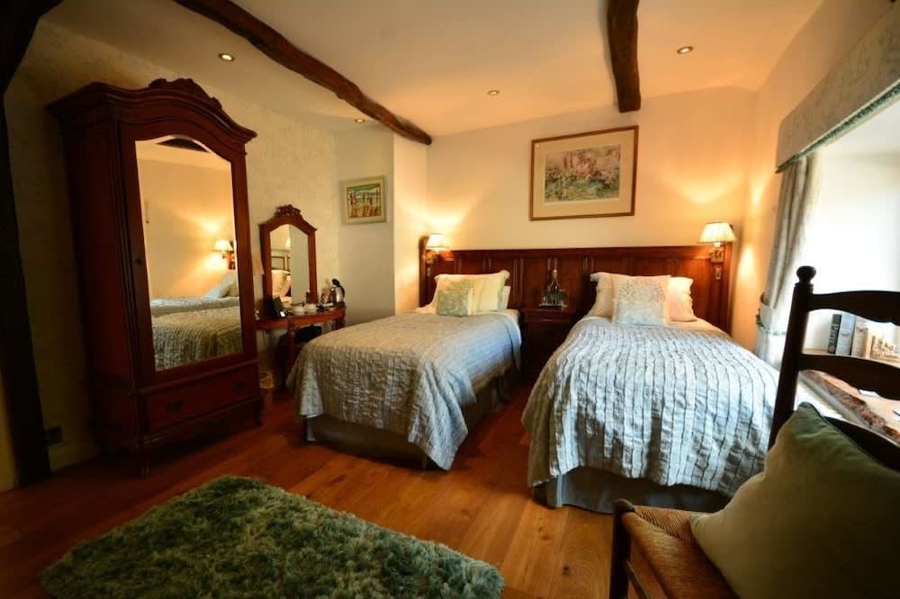 Busfeild Arms 2