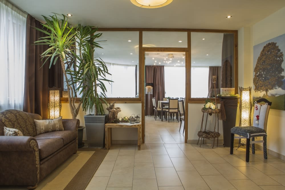 Hotel Amaten 2