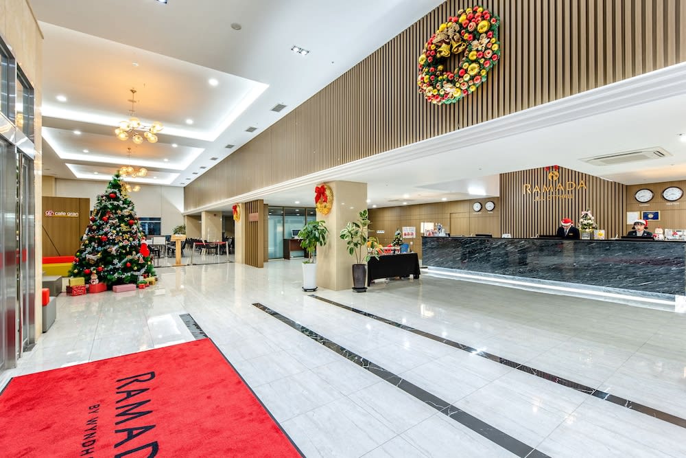 Ramada by Wyndham Jeju City Hall 2
