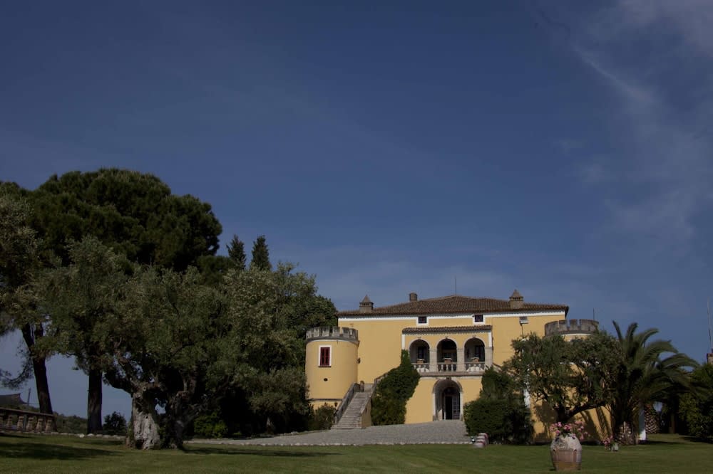 Castello di Serragiumenta 1