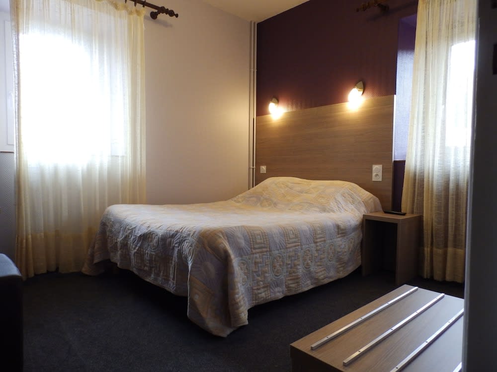 Logis Hôtel Restaurant Les Cévennes 2