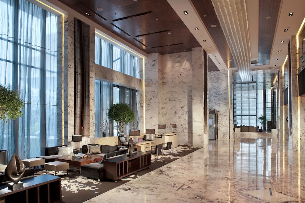 Renaissance Shanghai Caohejing Hotel 2