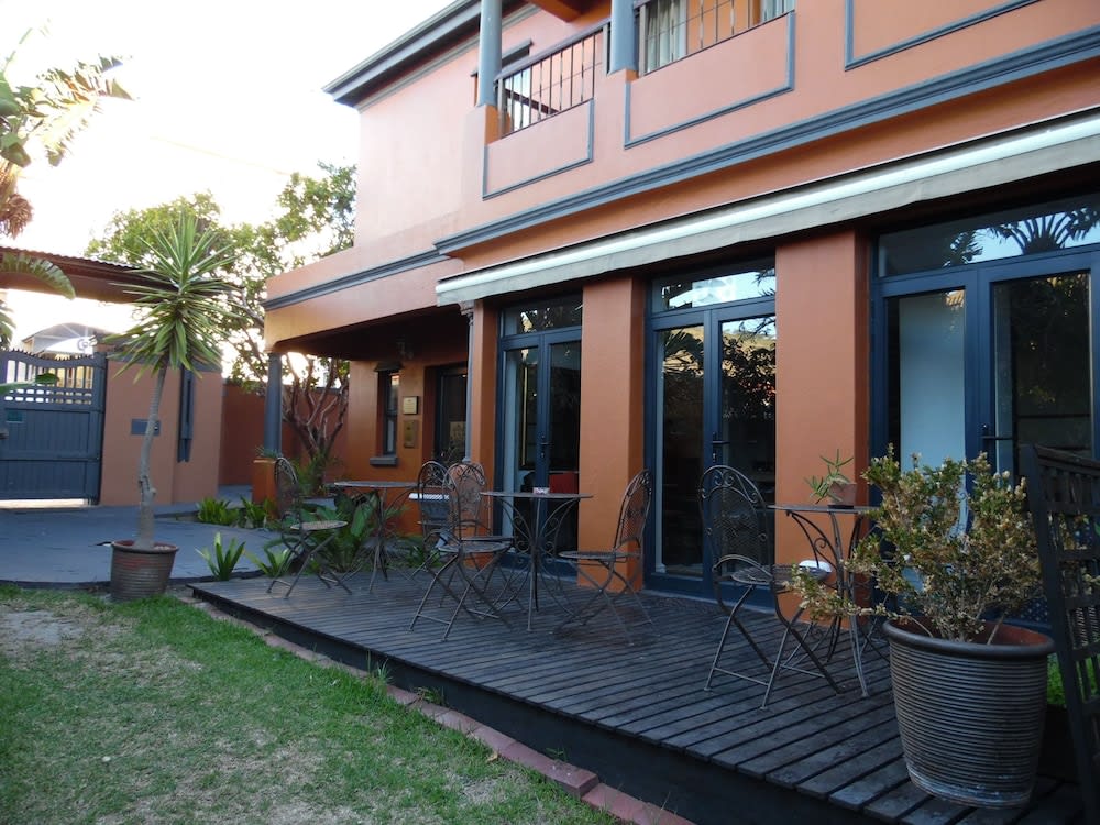 Albatross Guest House Bantry Bay 1