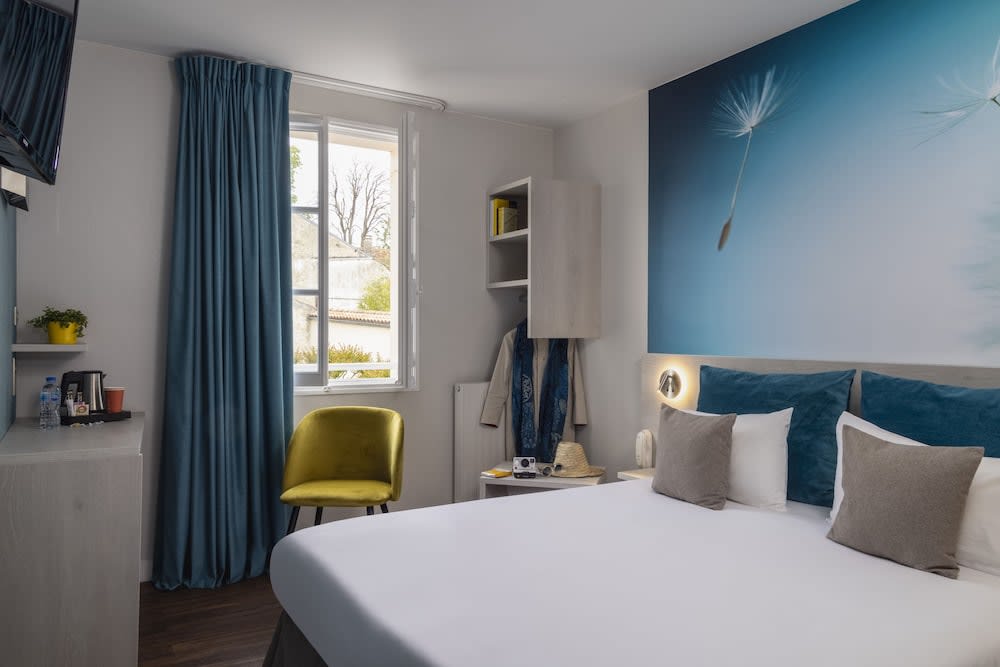 Logis Hôtel-Restaurant LE FONTARABIE 4